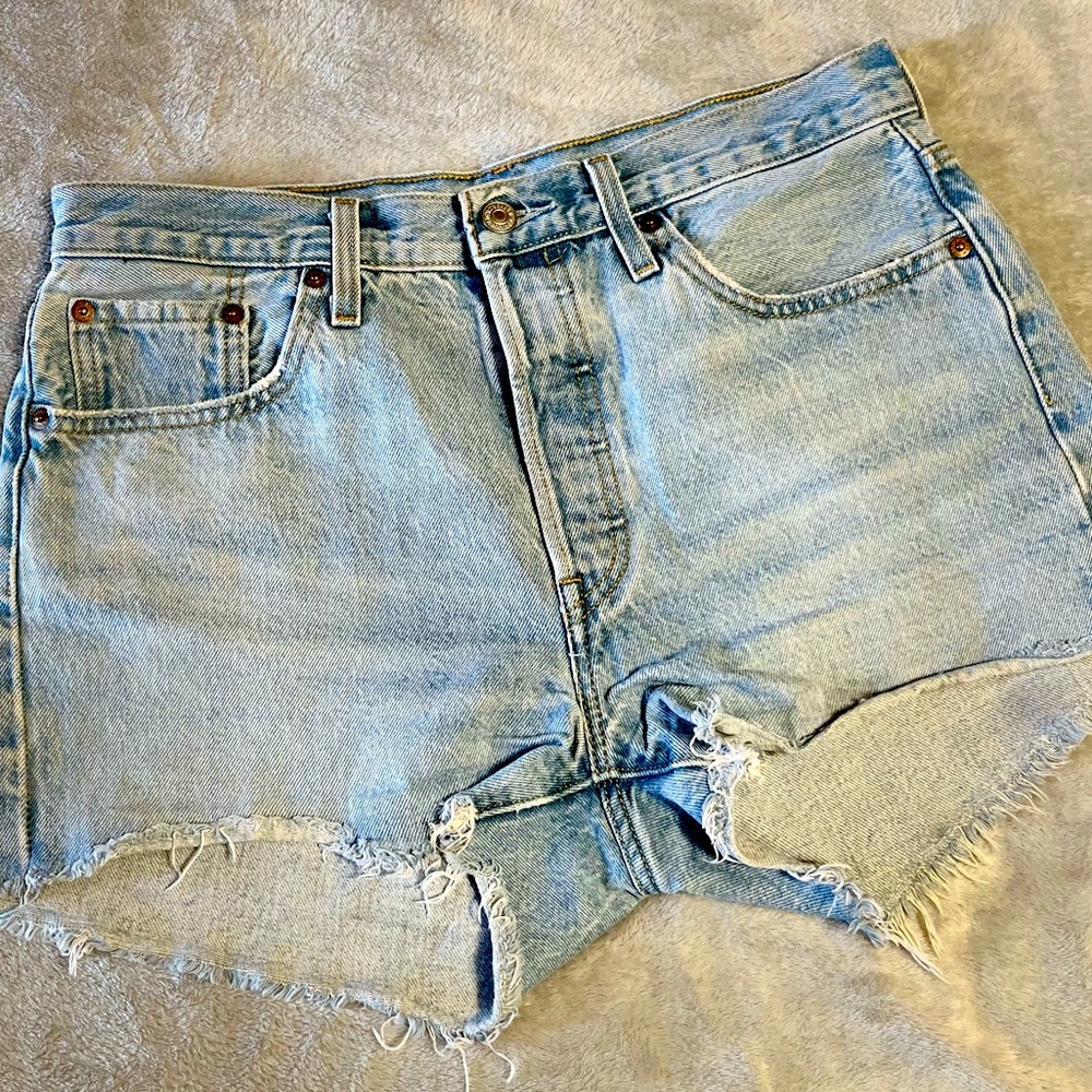 Levi’s Premium 501 Original Shorts - SIZE 29
